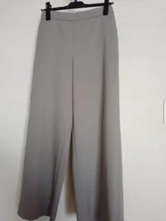 ライヴベージュパンツ