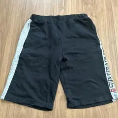 黒　ハーフパンツ 140センチ
