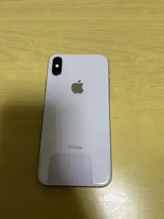 Apple iPhone XS 64GBホワイト 本体　美品　バッテリー新品