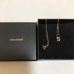 イニシャルネックレス