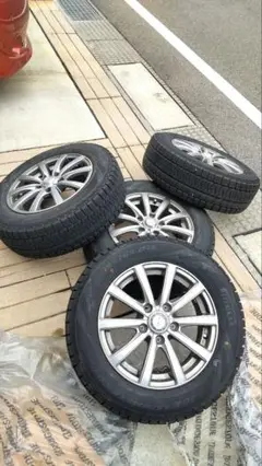 1シーズンのみ使用 ピレリ スタッドレス 195/65/R15 4本ホイール付き
