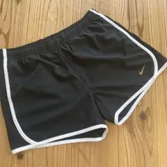 美品NIKE ナイキ　ドライフィット　ショートパンツ　ランニングパンツ　ブラック