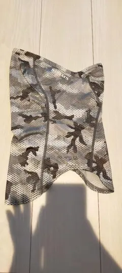 シムス サンゲーター バグストッパー 日焼け トラウト