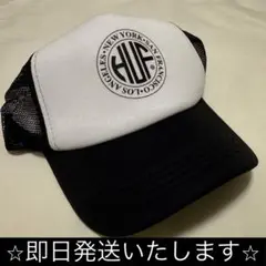 新品未使用　HUFホワイト/ブラック ロゴ　メッシュキャップ
