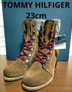 Item thumbnail for item c2fdbbf9-5b06-4100-a5f8-59eaa4c8646b