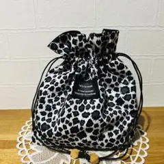ハンドメイド巾着袋　⭐️ヒョウ柄
