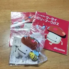 きのこ型ぬいぐるみストラップ　ドコモ