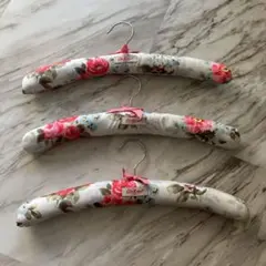 Cath Kidston フラワーパターン衣類ハンガー 3本セット