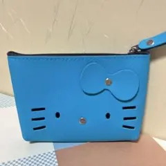 ネコ　型抜き　ミニポーチ　ライトブルー　新品