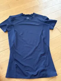 美品　TIGORA icool Tシャツ　ネイビー