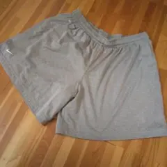 レディース ナイキショートパンツ ナイキランニングショーツ Lサイズ