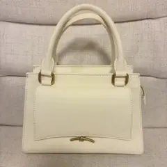 CHARLES & KEITH / ハクスリートラペーズ トートバッグ