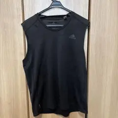 アディダス　タンクトップ