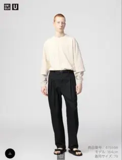 UNIQLO ブラック タックワイドパンツ サイズ82