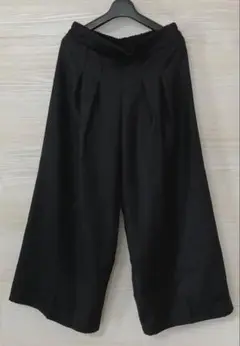 ブラック ガウチョパンツ プリーツ入り　古着