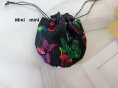 蝶と花のデザインミニミニ巾着