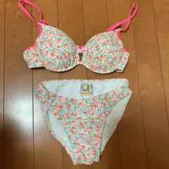 水着　ビキニ