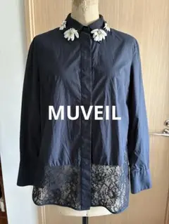 MUVEIL ネイビー 長袖シャツ 花飾り付き