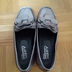 お値下げしました★AIRRIS フラワー装飾 フラットシューズ グレー