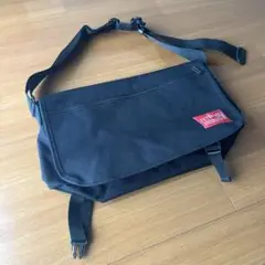 Item thumbnail for item 3631ecb9-601f-4f85-bd01-6896394bff76