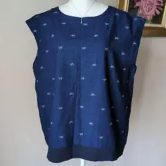 インディゴ藍染めのベストトップス