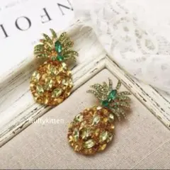 ビッグパイナップルピアス