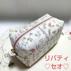 ☆かわいい☆♫ピカデリーポプリン♫ セオ リバティプリント使用