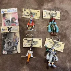 ファイナルファンタジーIX フィギュアキーホルダー 4個　携帯ストラップ2個