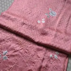 246　正絹　小紋ハギレ　36×340㎝　 辻が花　絞り　チェリーピンク