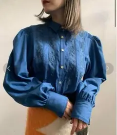 AMERI LACE DOCKING GATHER BLOUSE