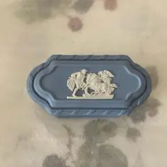 WEDGWOODブルーの装飾小物入れ　希少 値下げ中