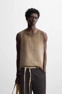 ZARA シワ加工タンクトップ
