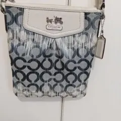 コーチショルダーバッグ