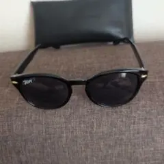 BERRY GOODMAN ブラック サングラス ケース付き
