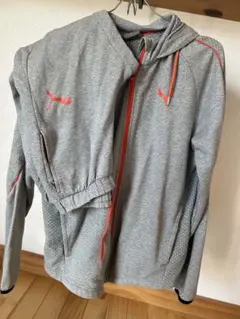 PUMA グレー フード付きジャケットとパンツセット