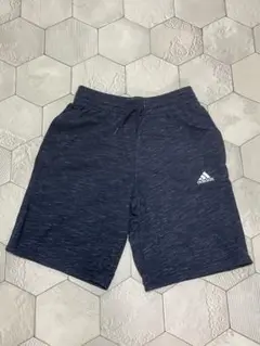 【送料込】adidas ハーフパンツ(M)