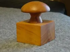 ダーニングマッシュルーム けやき