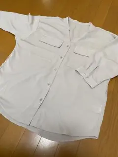 GU マットサテンダブルポケットシャツ ブラウス ベージュ