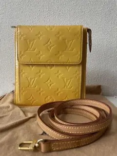 LOUIS VUITTON ヴェルニ モット ショルダーバッグ 斜め掛け