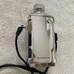 2025年最新】Givenchy 水筒の人気アイテム - メルカリ