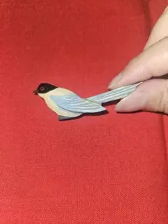 オナガ　木製ブローチ