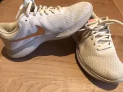 NIKE スニーカー　レボリューション