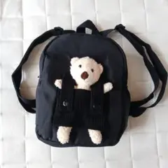 クマのぬいぐるみ付き黒リュック　　　B1602