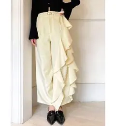 ビッグフリルアシメワイドパンツ