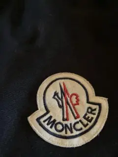 【MONCLER モンクレール】ブラック ポロシャツ スリムフィット