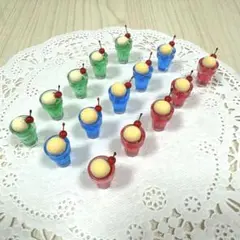 C132 ミニチュアドリンク　クリームソーダ　チェリー