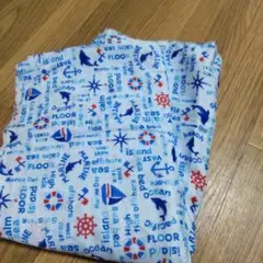 船とイルカのプリント綿生地