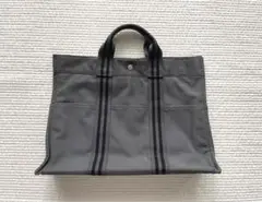 Item thumbnail for item 551fdedf-e625-4b48-9ab6-0913c99d0e96