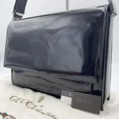 【美品】 グッチ ショルダーバッグ エナメル ロゴ型押し レザー ブラック