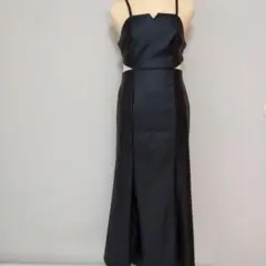 ブラック キャミワンピース カットアウトデザイン Mサイズ